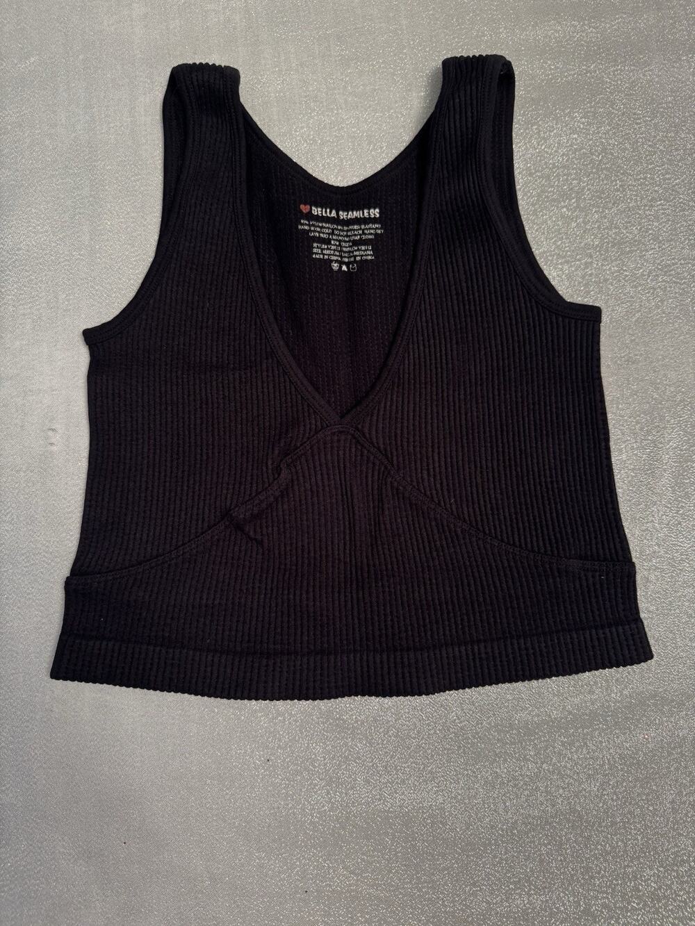 Bella Seamless Sports Bra Crop Top Comfort Bra Black Stretchy